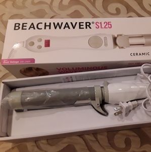 Beachwaver curling iron